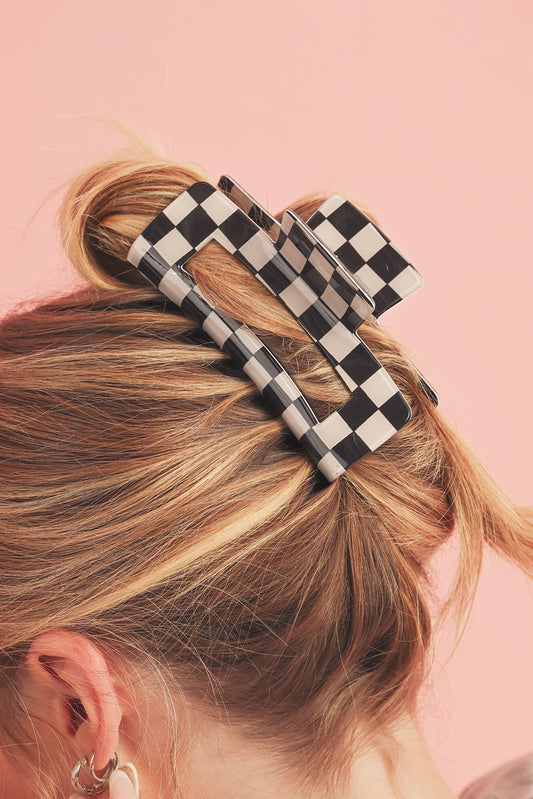 Check Me Out Hair Clip – Black Checkered Hollow Claw Clip