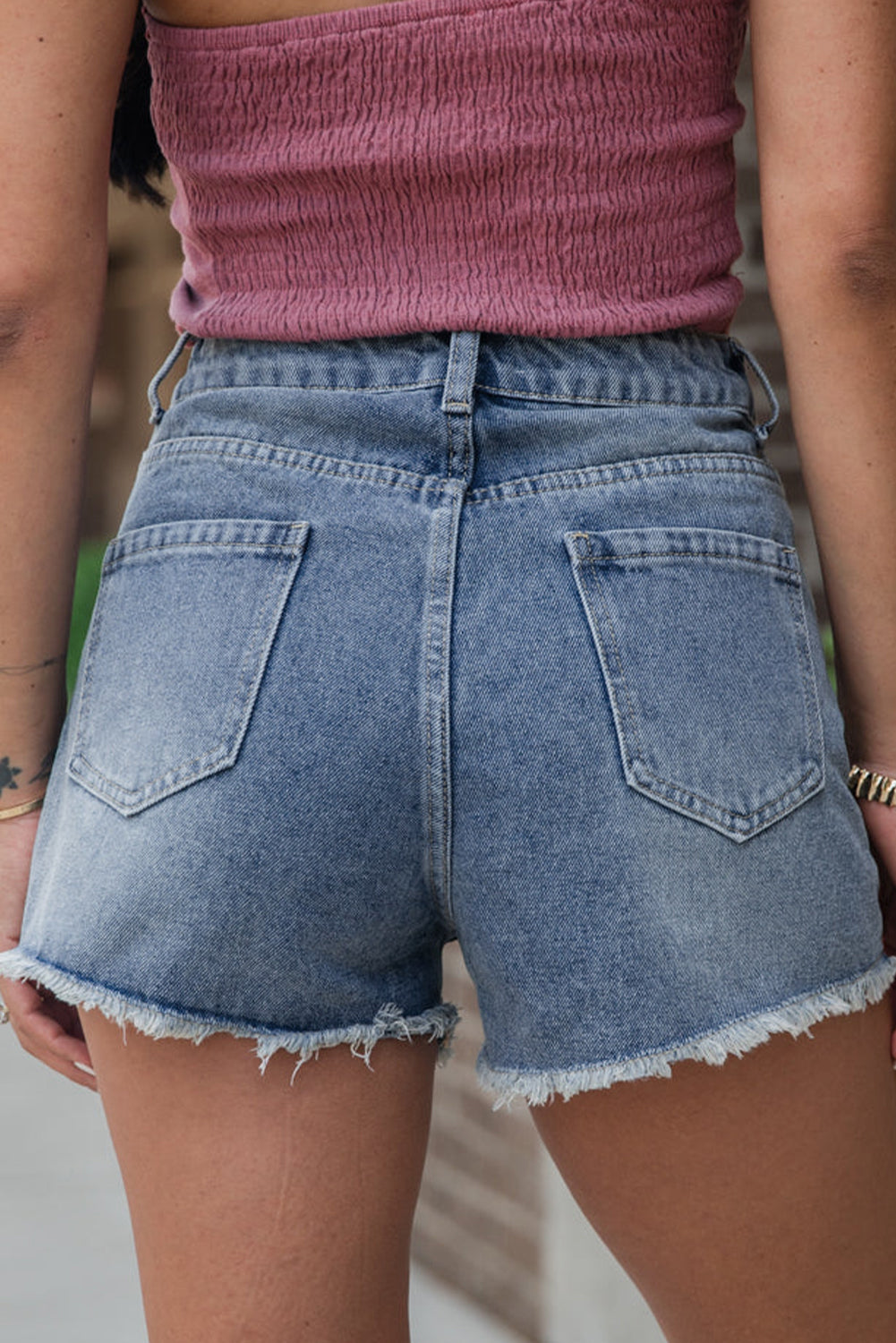 Dusk Dreams Pearl Denim Shorts – Medium Wash